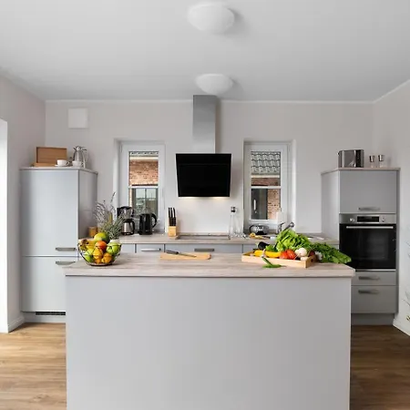 بيت للعطل House In